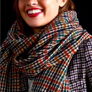 Anthropologie Scarf - Houndstooth Neutral Motif